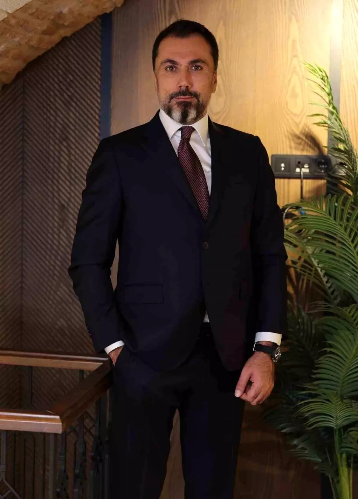 "Dünya altına, altın da dünyaya yön veriyor"