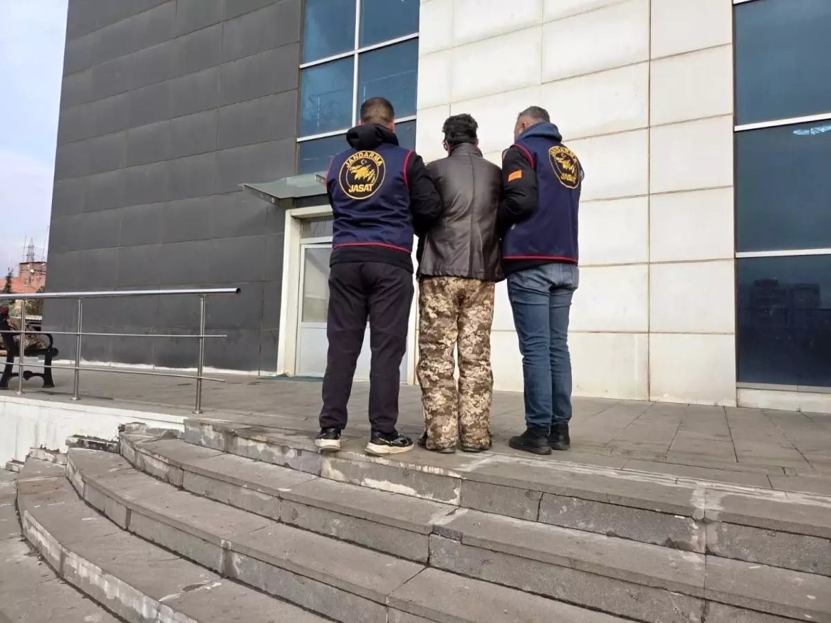 Bingöl'de kesinleşmiş hapis cezası bulunan 2 zanlı yakalandı