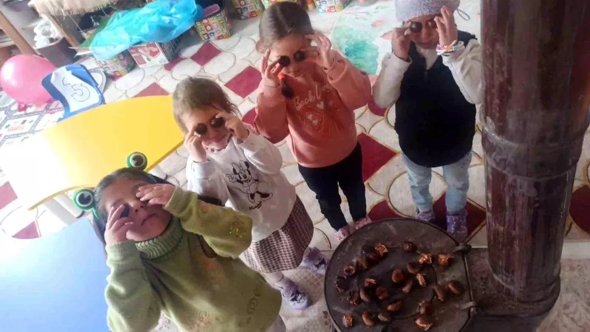 Öğretmenden öğrencilerine kestane sürprizi