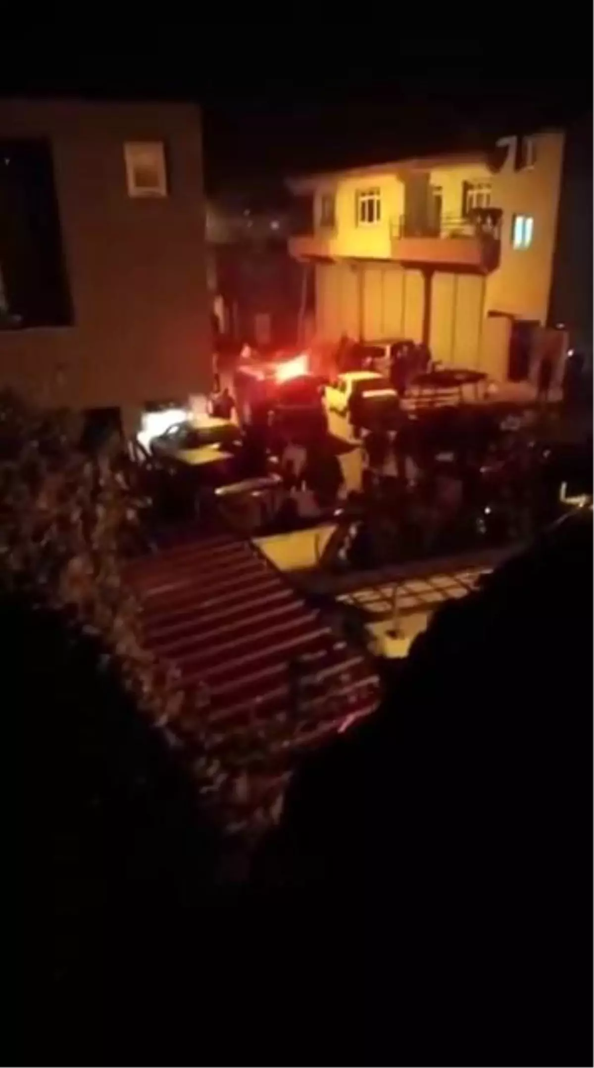 2 aile arasında çıkan kavgada mahalle savaş alanına döndü: 1 ölü, 6 yaralı