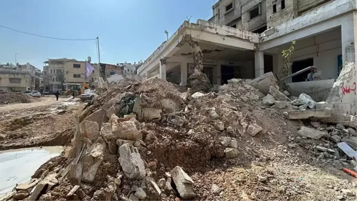 İsrail'in Gazze'de ateşkesten bu yana düzenlediği saldırılarda 386 kişi hayatını kaybetti