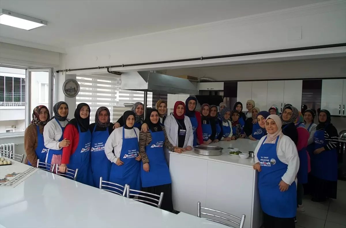 Tokat Belediyesi BELMEK'te aşçı yardımcılığı kursu sürüyor