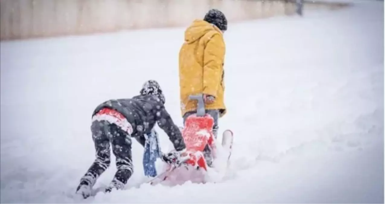 11 Aralık okullar tatil mi? Yarın okullar tatil mi? 11 Aralık Perşembe kar tatil olan iller