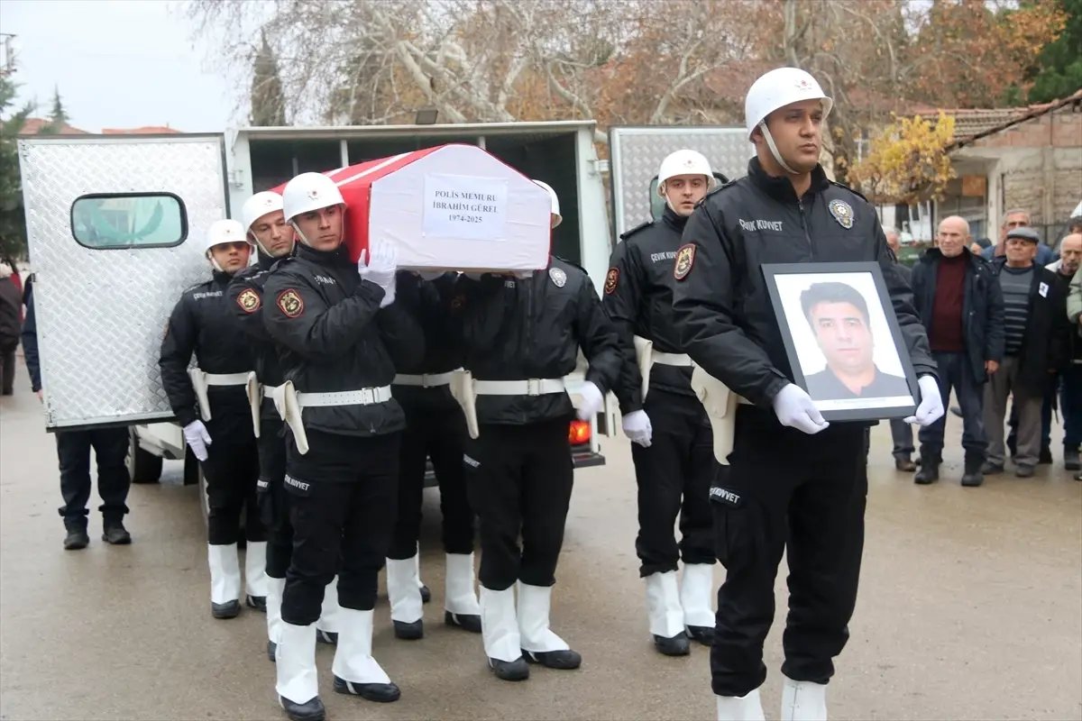 Çorum'da t hayatını kaybeden polis memuru Gürel, son yolculuğuna uğurlandı