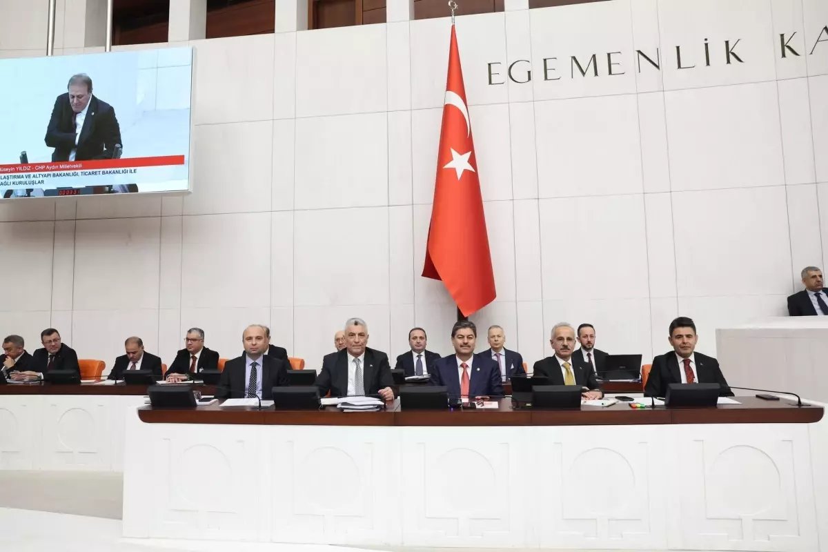 Bakan Bolat: 2026 yılında mal ihracatımızı 289 milyar doların üzerine çıkarmayı hedefliyoruz
