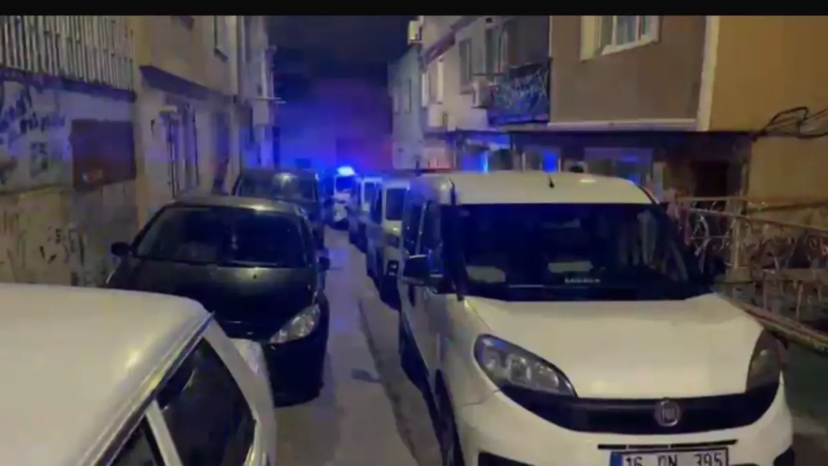 Evde 4 silah ve 600 mermi ele geçirildi; 2 gözaltı