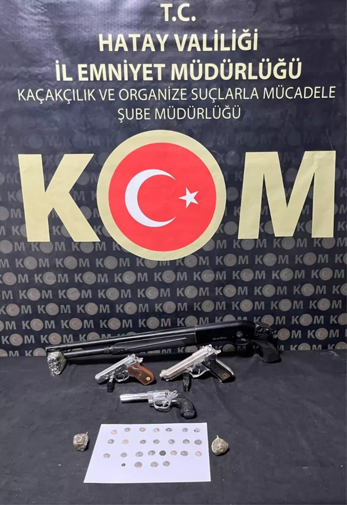 Hatay'da 2 şüpheli kargoyla tarihi eser göndermeye çalışırken yakalandı