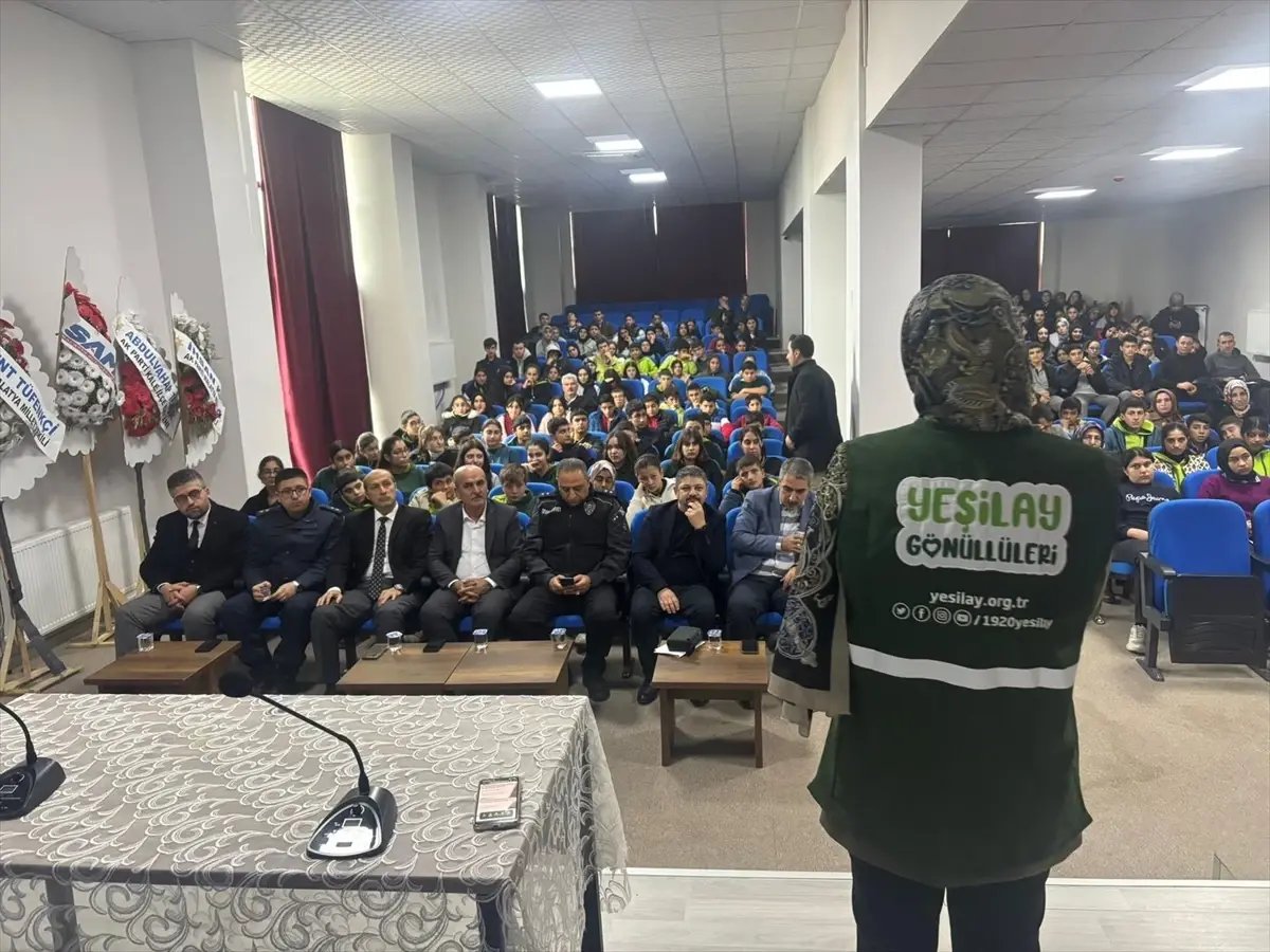 Kale'de "Tütün ve Teknoloji Bağımlılığı" semineri düzenlendi