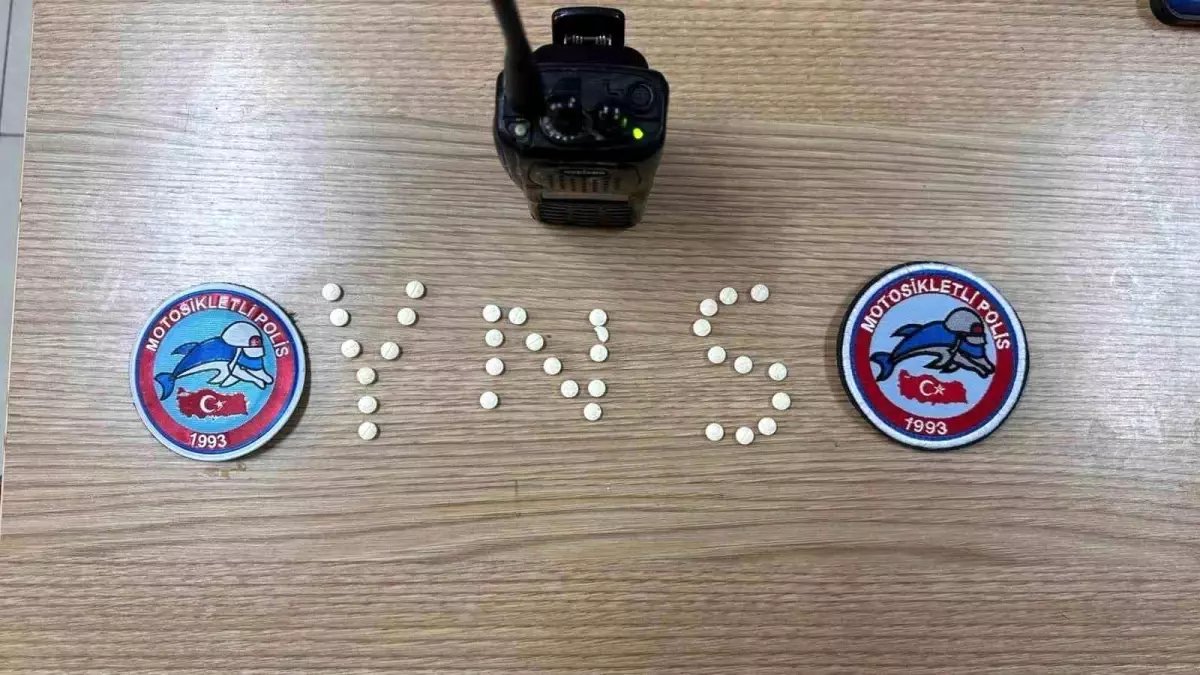 Samandağ'da uyuşturucu hapla yakalanan ehliyetsiz sürücüye 37 bin TL ceza