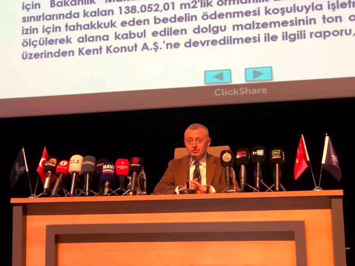Mecliste gerginlik sürerken CHP'li meclis üyesinin attığı mesaj ortaya çıktı