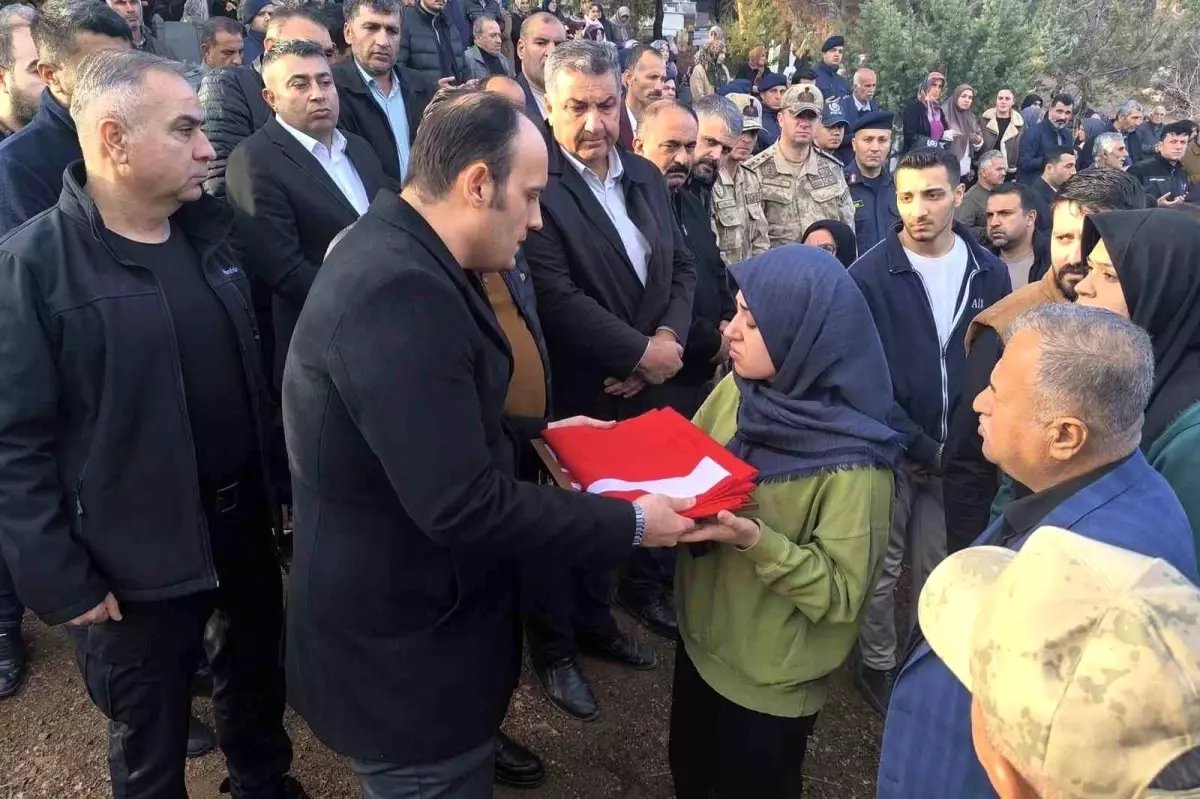 Vefat eden Arabanlı gazi son yolculuğuna uğurlandı