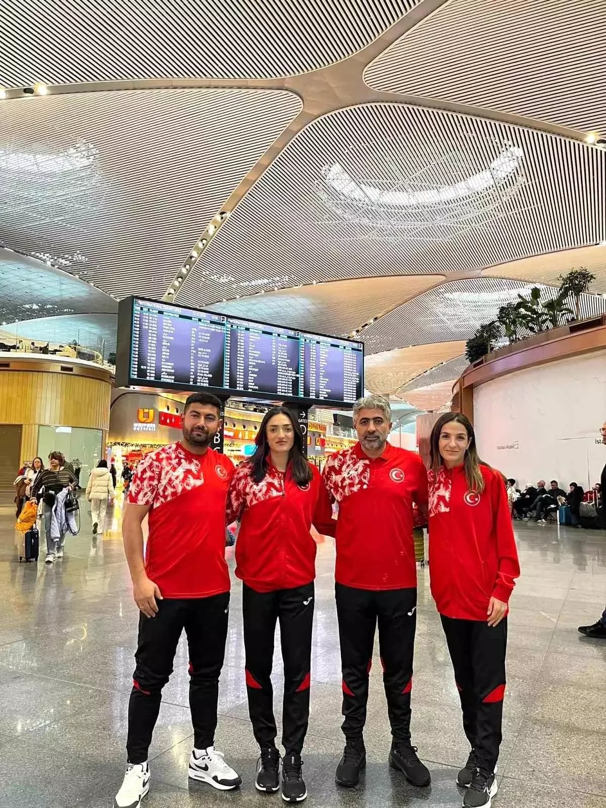 Karslı atletler Avrupa Kros Şampiyonası'nda altın madalya için koçacak