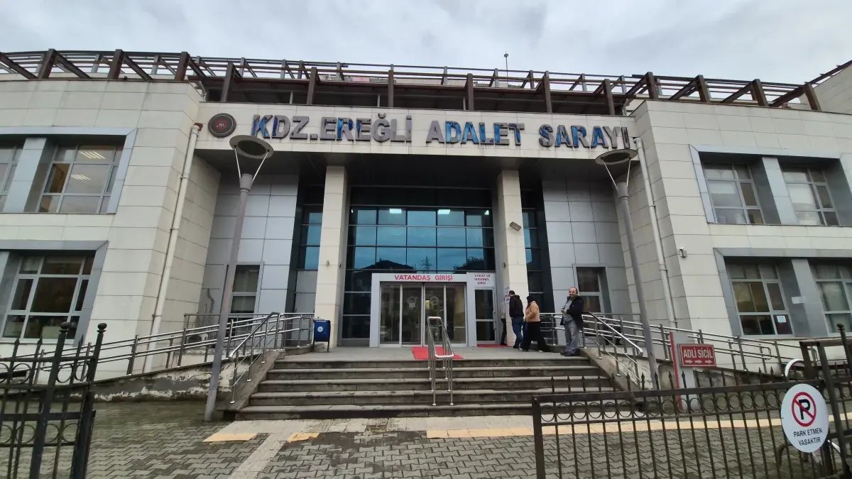 Silah kaçakçılığı operasyonunda 1'i polis 3 şüpheli tutuklandı