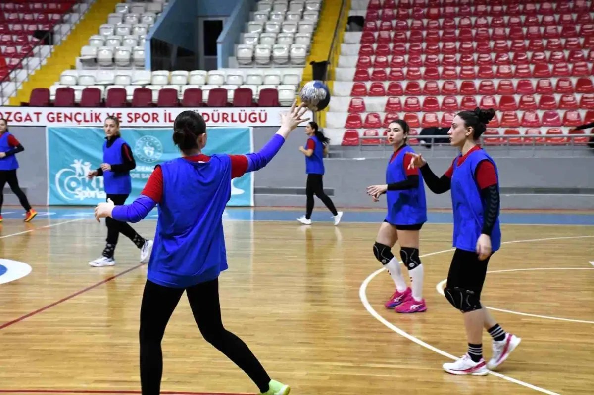 Yozgat'ın namağlup lideri Süper Lig hedefini sürdürüyor