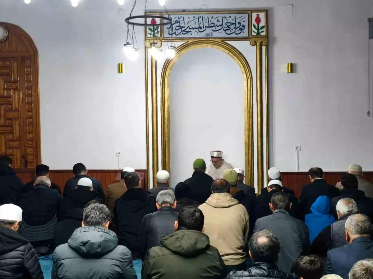 Köyceğiz Merkez Hacıbey Camii'nde Sabah Namazı buluşması gerçekleştirildi