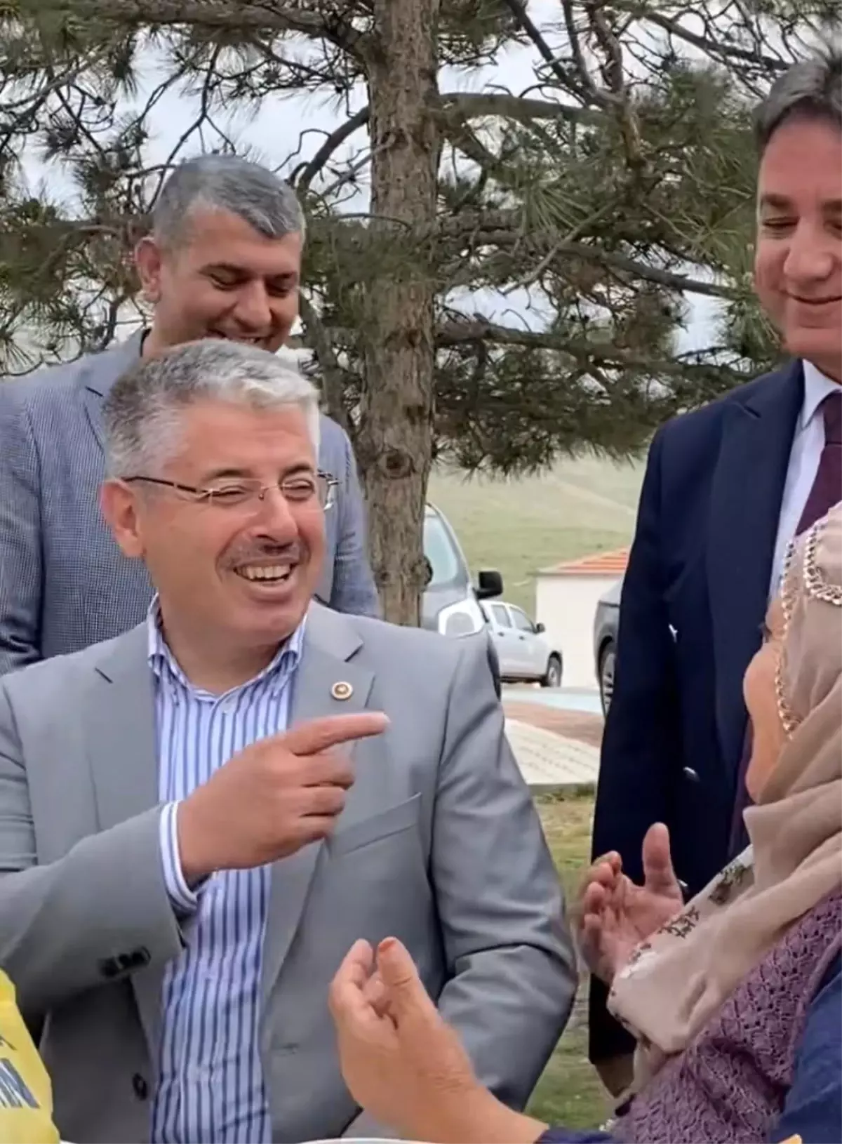 Çopuroğlu'ndan Özgür Özel'e görüntülü cevap