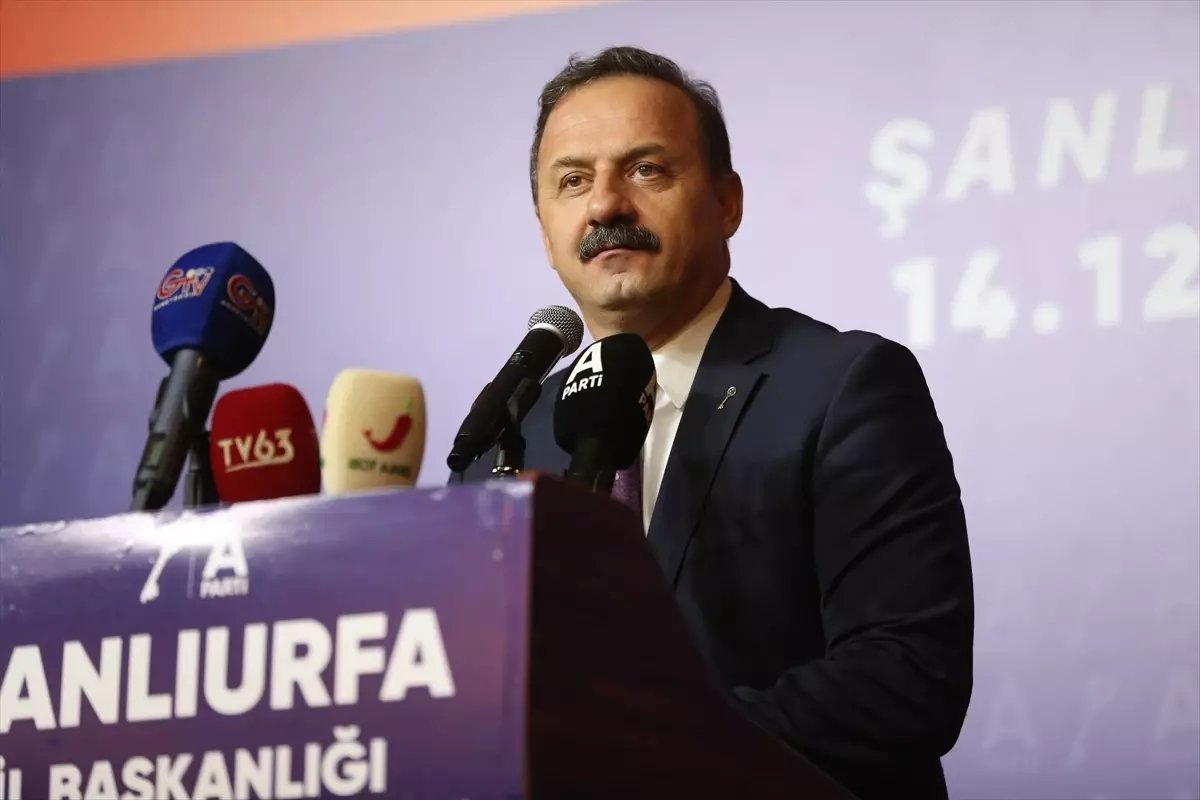 Anahtar Parti Genel Başkanı Ağıralioğlu, Şanlıurfa'da partililerle buluştu