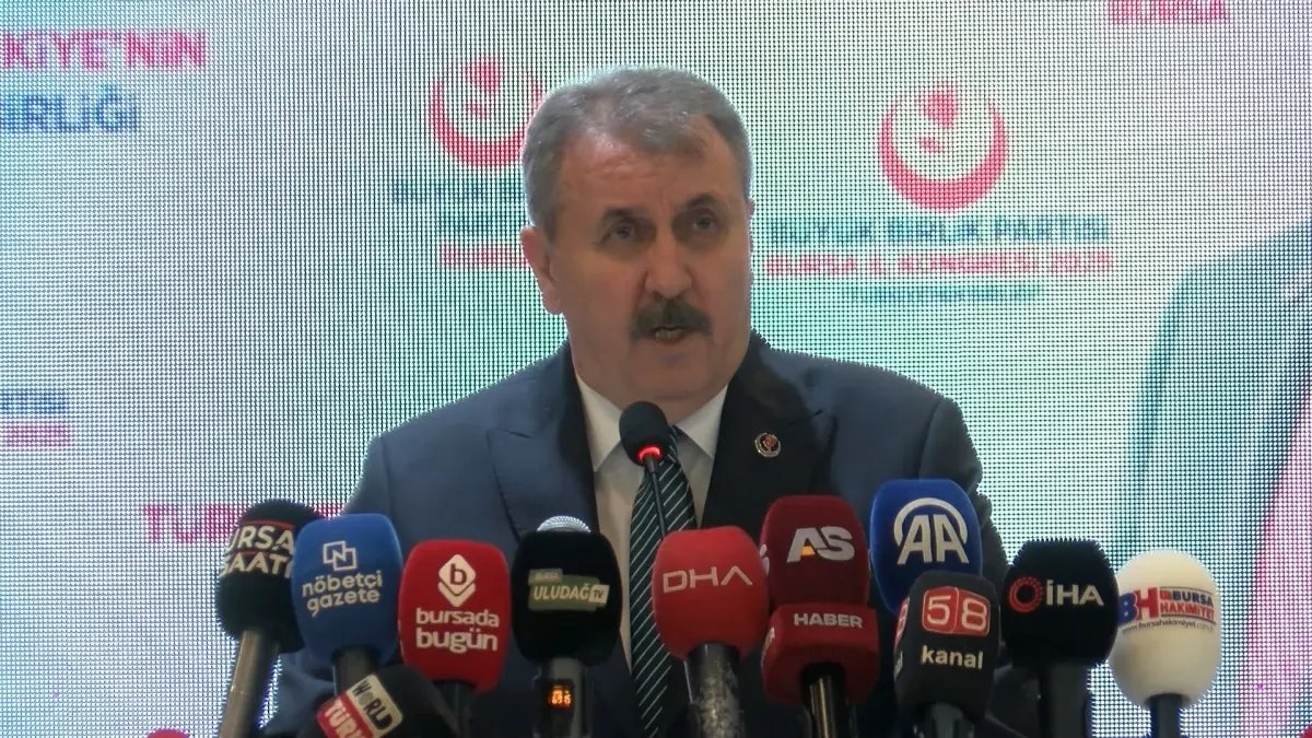 Destici'den Papa'nın İznik ziyareti yorumu: Hala gözleri İznik'te, Ayasofya'da