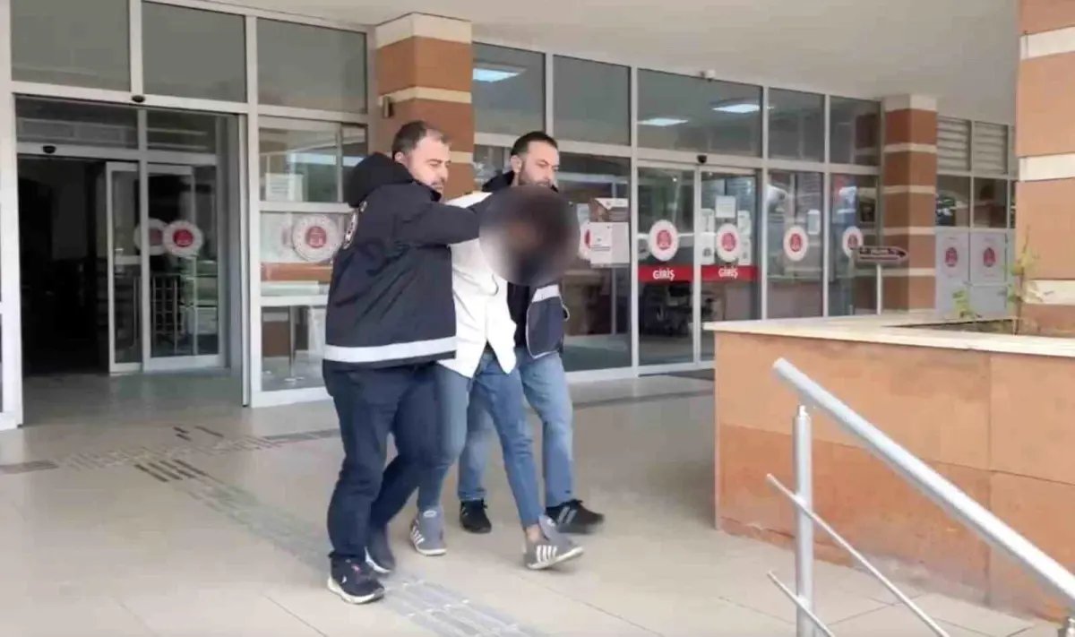 Kastamonu'da çaldıkları araçla yakalanan şüpheli tutuklandı