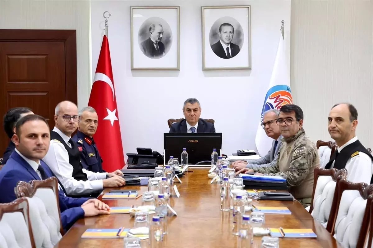 Mersin'de Güvenlik ve Asayiş Değerlendirme Toplantısı yapıldı