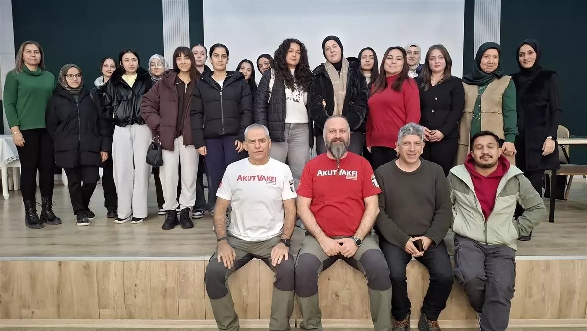Beypazarı'nda deprem konulu seminer düzenlendi