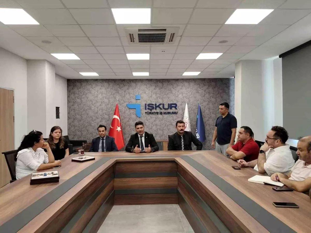İMD BÜRO-SEN'den, iş ve meslek danışmanlarının 'taşra kariyer uzmanlığı' statüsünde değerlendirilmesi talebi