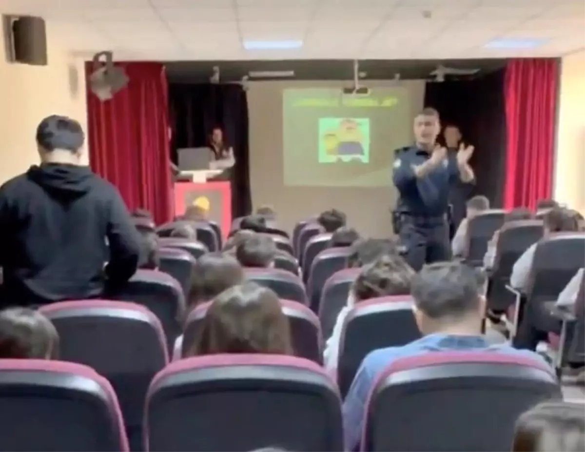 Eceabat'da emniyet ekiplerince öğrenciler bilgilendirildi