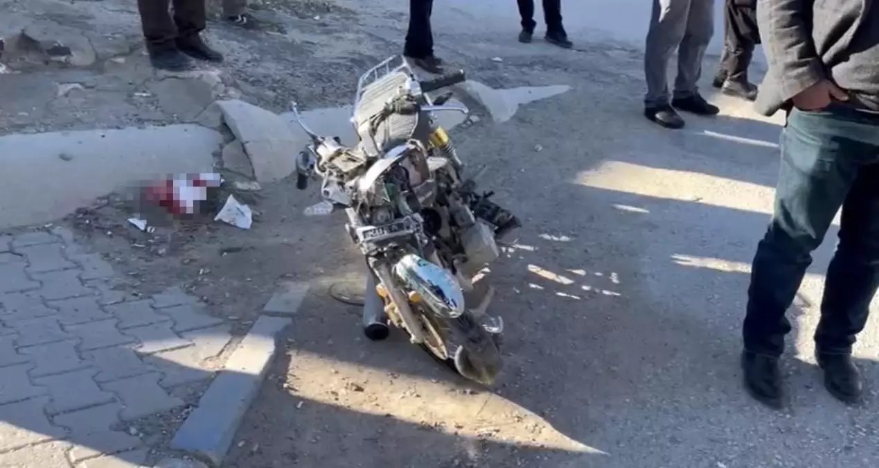Adıyaman'da motosiklet ile otomobil çarpıştı: 1 yaralı
