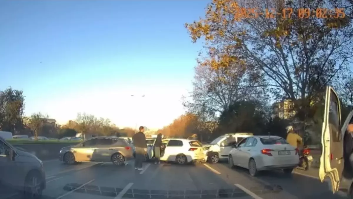 Esenler'de Zincirleme Kaza: Bir Kişi Yaralandı