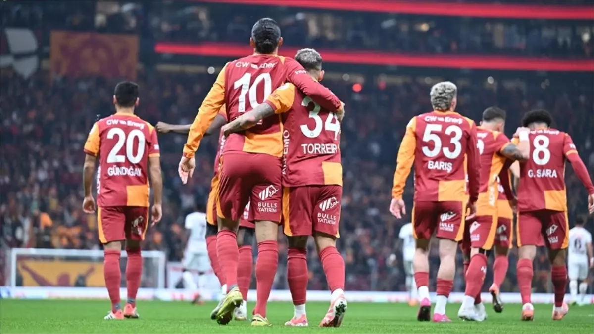 Galatasaray - Başakşehir maç kadrosu! İlk 11'ler belli oldu mu?