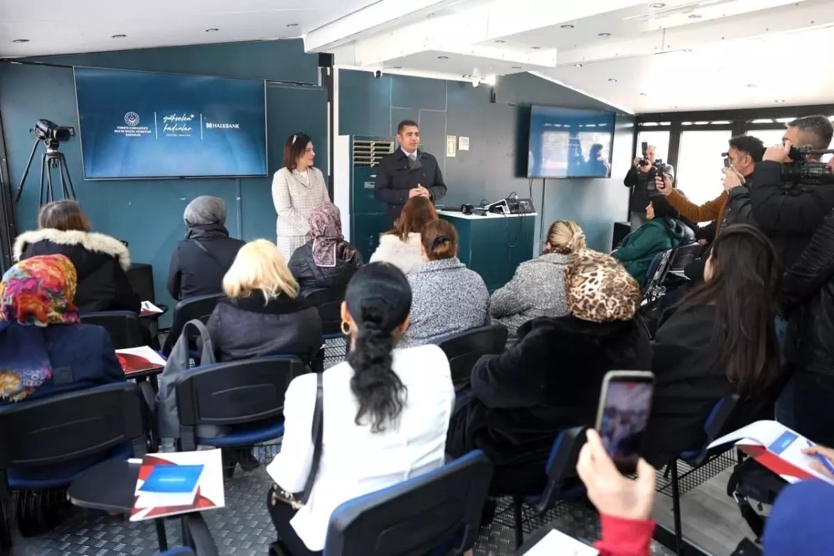 Yükselen kadınlar girişimcilik tırı Düzce'de