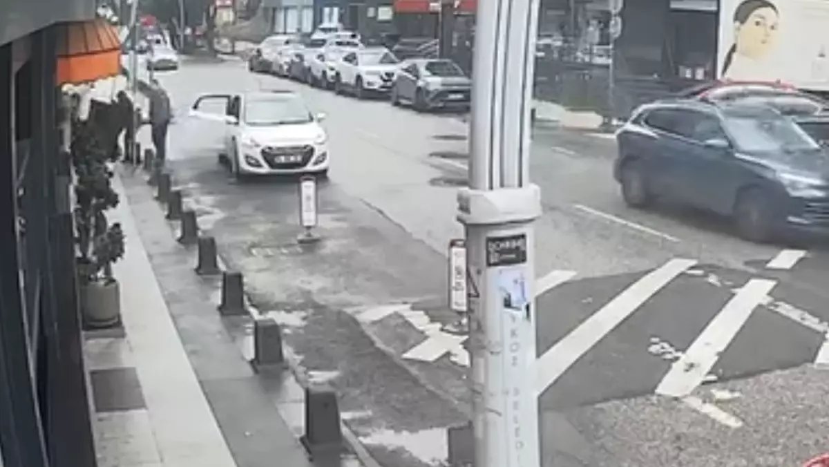 Beykoz'da saldırısına uğradığı eski patronunu arkadaşlarıyla beraber darbetti