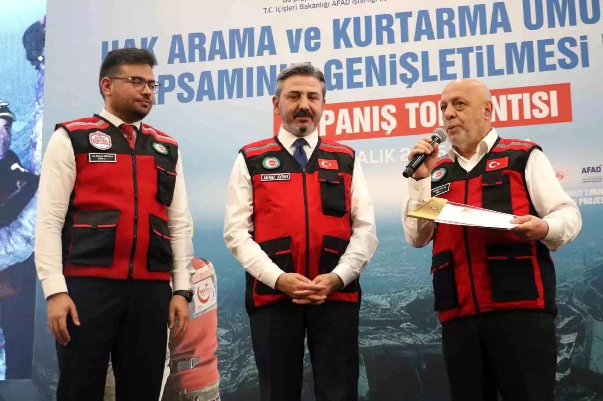 HAK-İŞ Başkanı Arslan: "HAK-İŞ olarak ülkemize ait hangi sorun varsa orada olmak zorundayız"