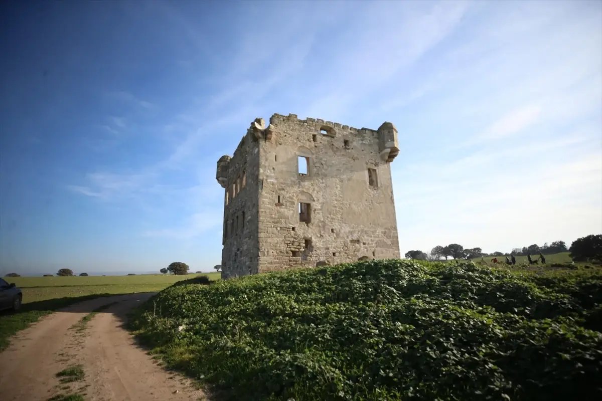 Çanakkale Valisi Toraman'dan Cezayirli Hasan Paşa Köşkü'nde inceleme