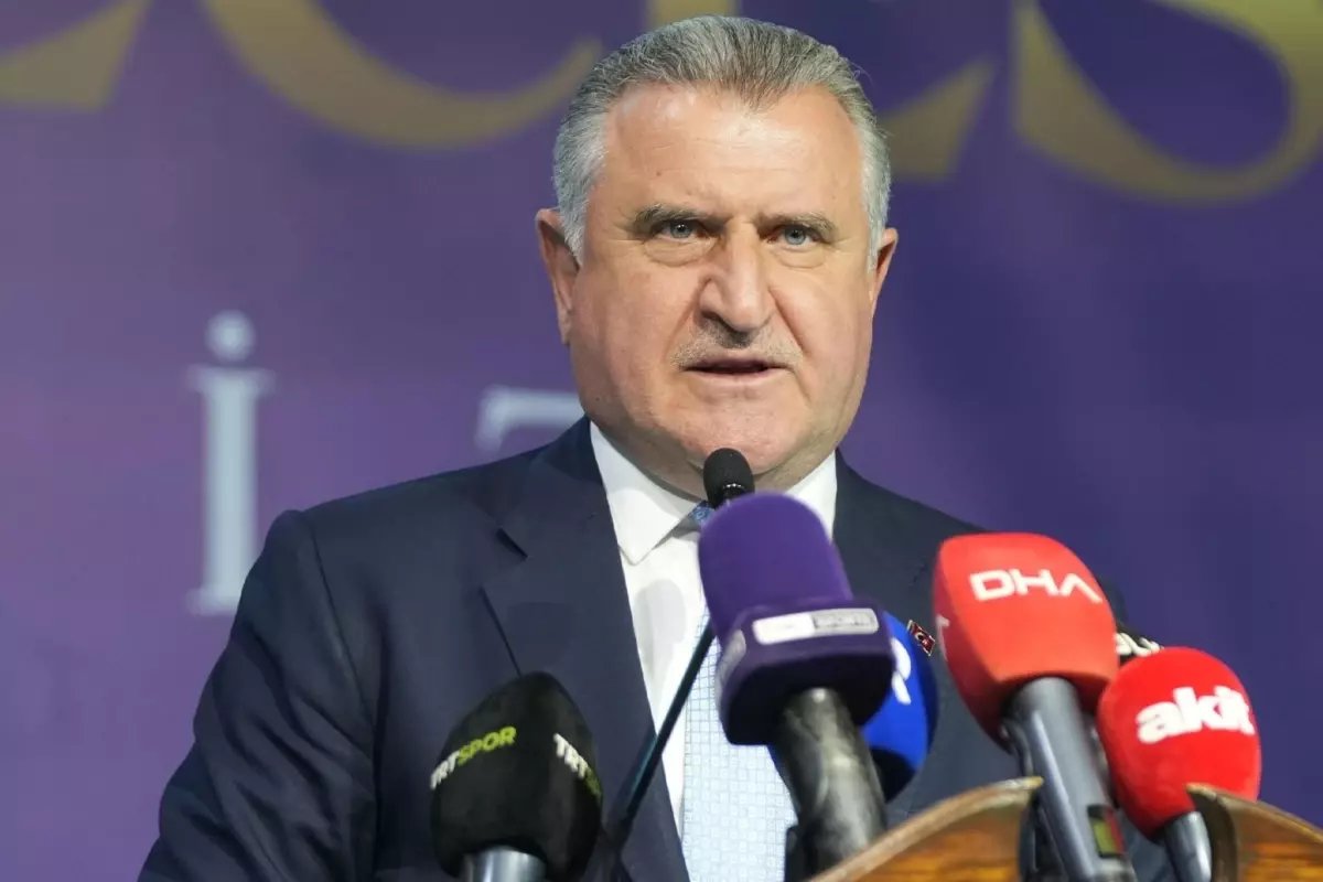 Bakan Bak'tan Leyla Zana sloganlarına tepki: Soruşturma yürütülüyor