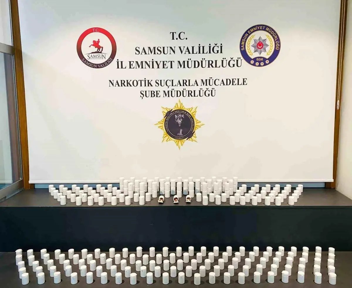 Samsun'da uyuşturucu operasyonu: 14 bin 100 sentetik ecza ele geçirildi
