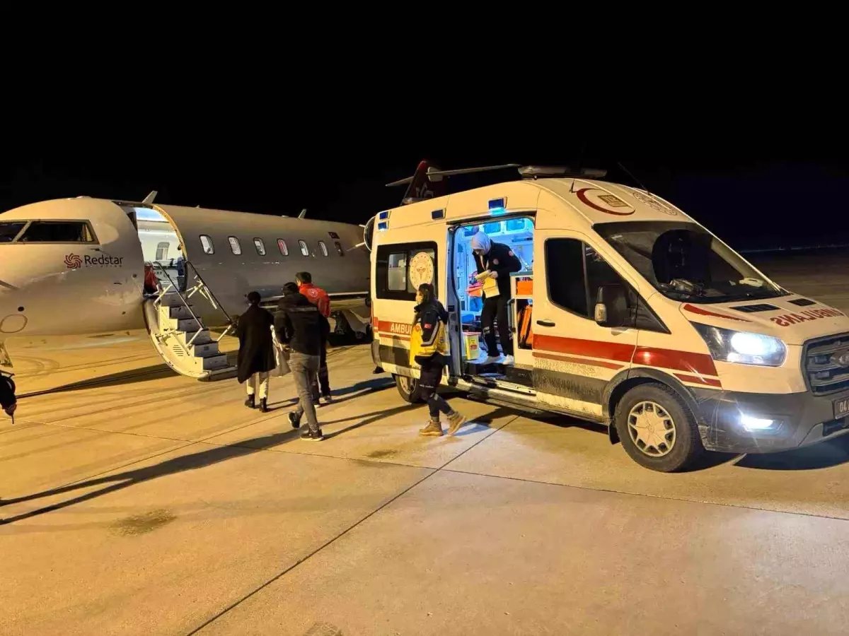 Ağrı'da 2 yaşındaki bebek ambulans uçakla İstanbul'a sevk edildi