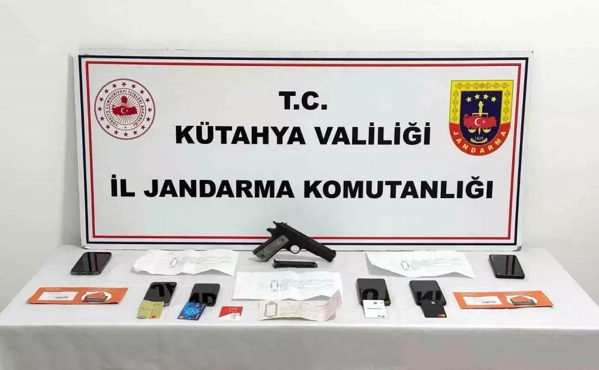 Jandarmadan siber dolandırıcılık operasyonu, 2 tutuklama
