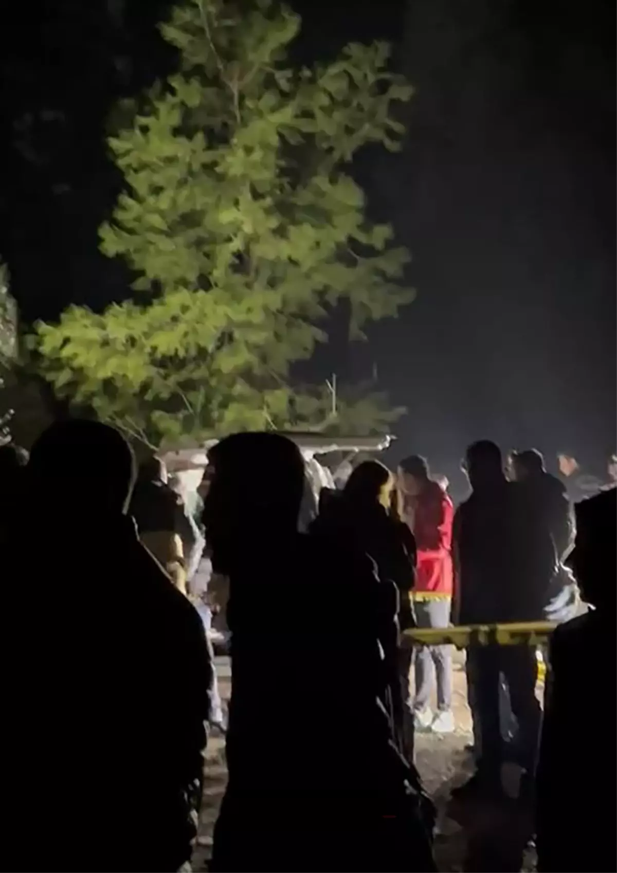 Ölü bulundukları otomobilde, isimlerinin yazılı olduğu bıçak ele geçirildi