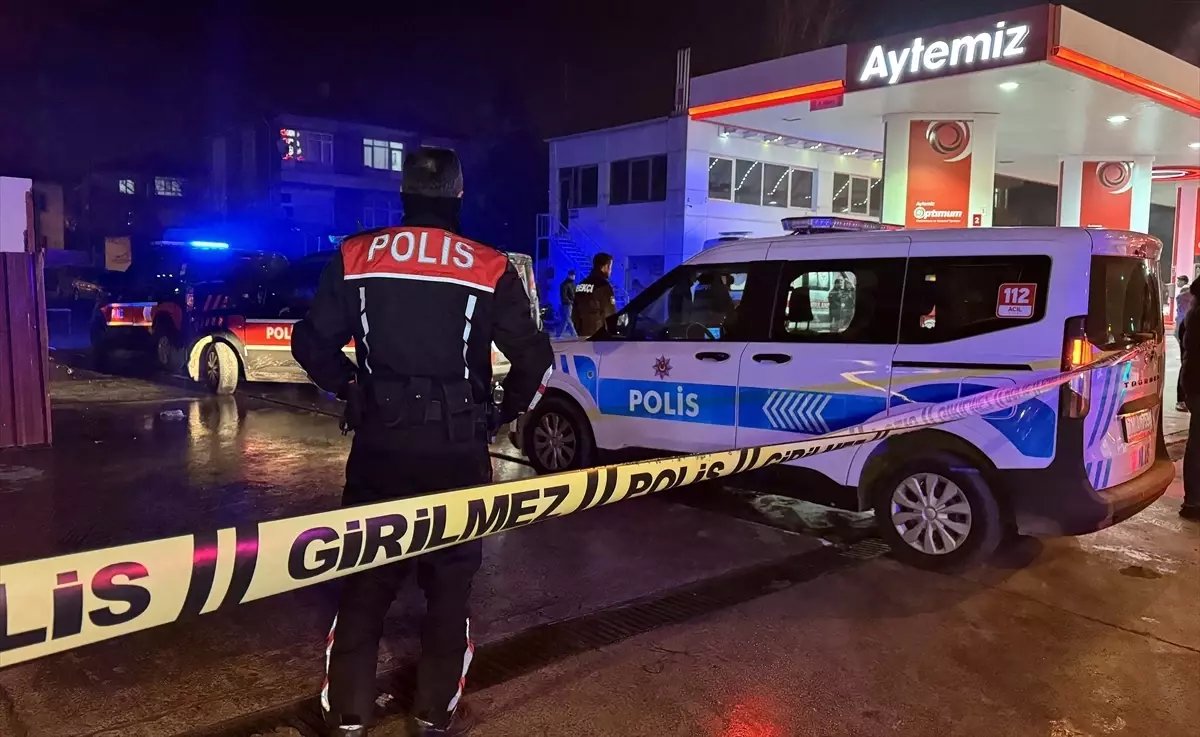 Kırıkkale'de çıkan silahlı ve bıçaklı kavgada 3 kişi yaralandı