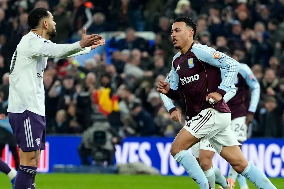 Fenerbahçe'nin rakibi Aston Villa, MANU'yu yendi, 35 yıl sonra bir ilk yaşandı