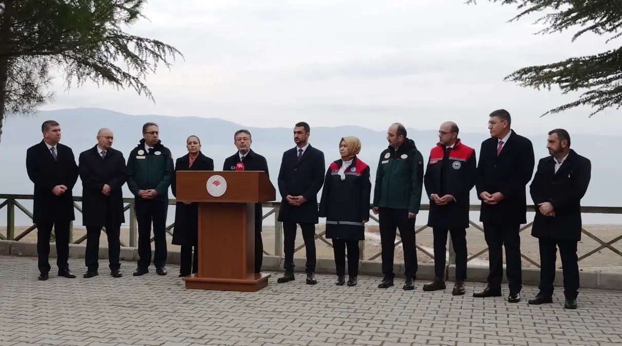 Bakan Yumaklı: Burdur Gölü'ne 5 yılda 5,8 milyar liralık yatırım yapacağız