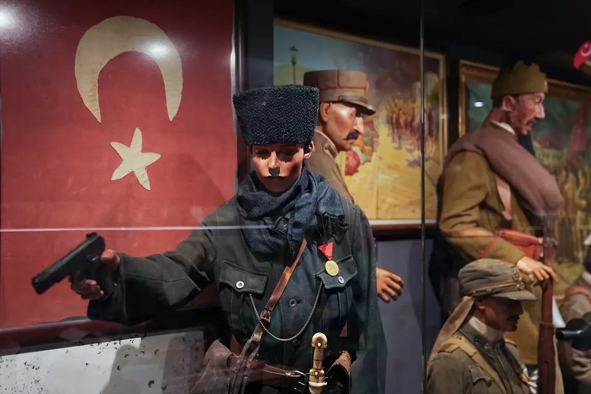 "Hisart Canlı Tarih Müzesi" Türkiye'nin askeri tarihine ışık tutuyor