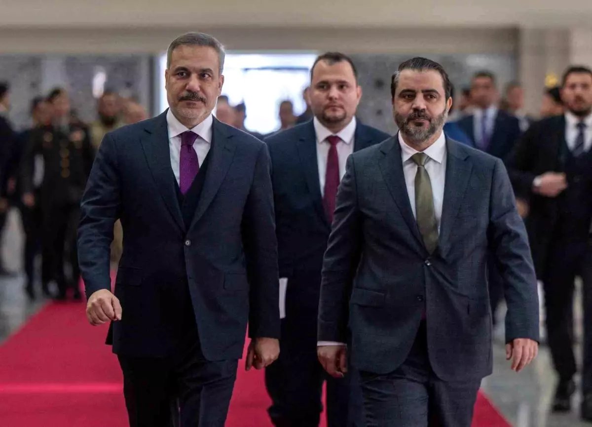 Dışişleri Bakanı Fidan, Milli Savunma Bakanı Güler ve MİT Başkanı Kalın, Suriye Devlet Başkanı eş-Şara ile görüştü