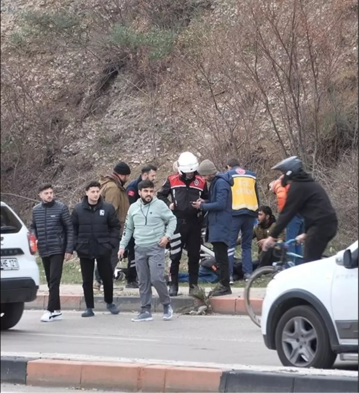 Kendisinden para isteyen dilenciyi bıçakladı