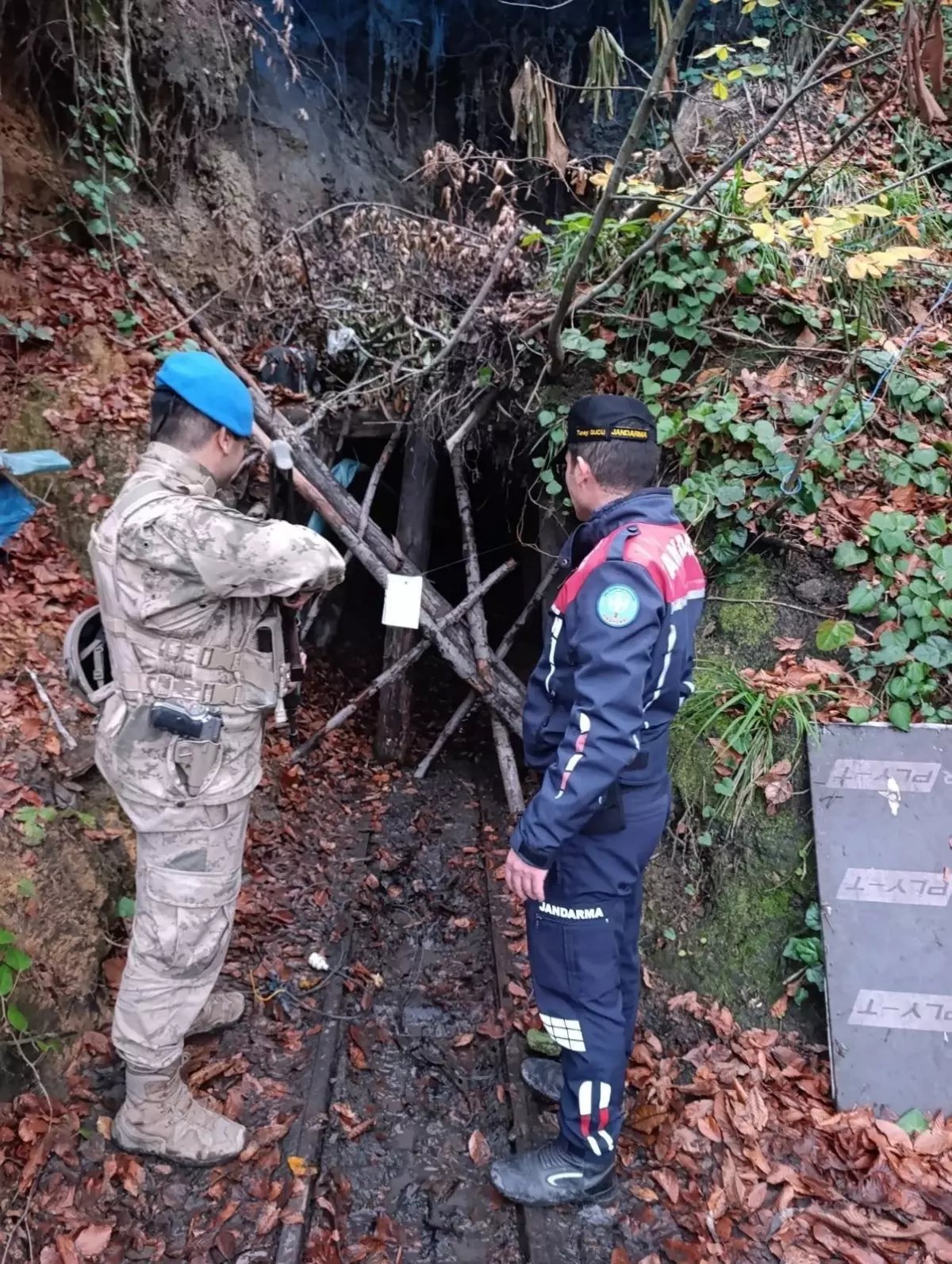 Zonguldak'ta Kaçak Maden Ocakları Patlayıcı Madde Kullanılarak İmha Edildi
