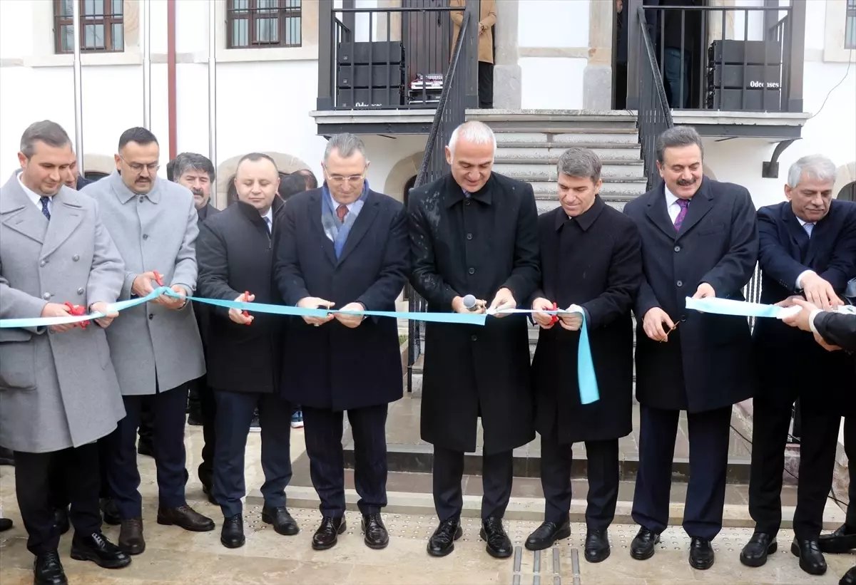 Kültür ve Turizm Bakanı Ersoy, Amasya'da kütüphane açılışında konuştu Açıklaması