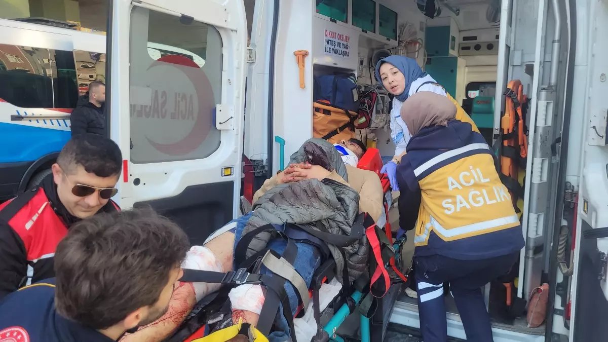 Trabzon'da 8 kişinin yaralandığı bıçaklı kavgaya ilişkin 16 gözaltı