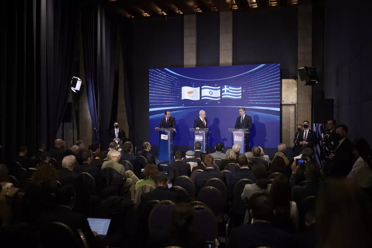 İsrail, Yunanistan ve GKRY yönetimi liderleri Kudüs'te bir araya geldi