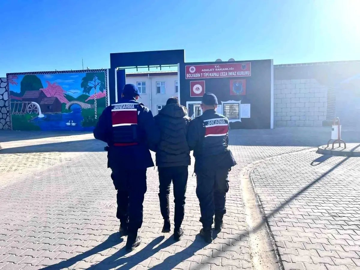 Hapis cezasıyla aranan şahsı jandarma yakaladı